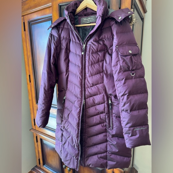 Eddie Bauer Sun Valley Down Parka in excellent pre-worn condition. Super Warm! - Picture 2 of 9